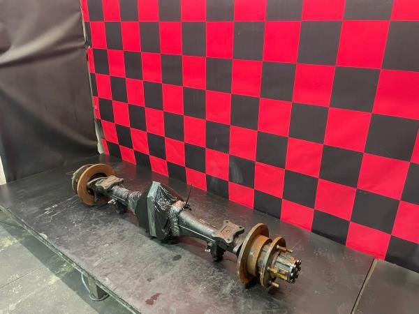 Eixo traseiro discos NISSAN Cabstar Chassis (F24M, F24W)