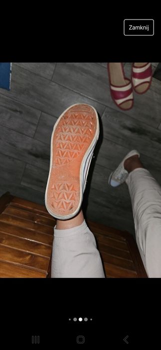 Trampki ekri z siatki