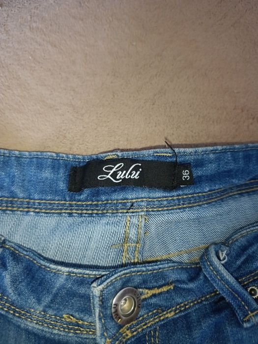 Жіночі джинсові вінтажні шорти синього кольору