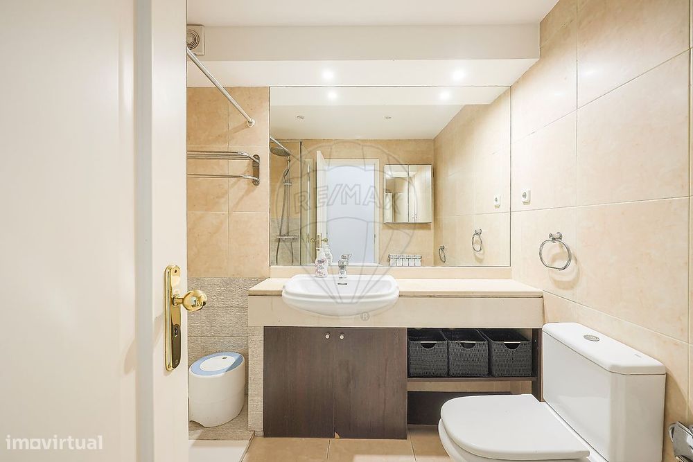 Apartamento T4 para arrendamento