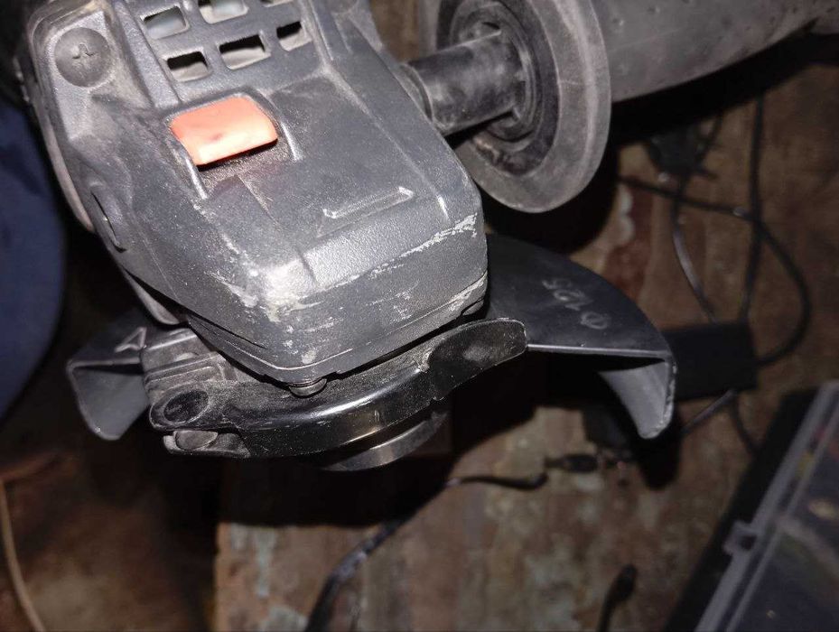 Акумуляторну шліфмашина Dnipro-M DGA-201