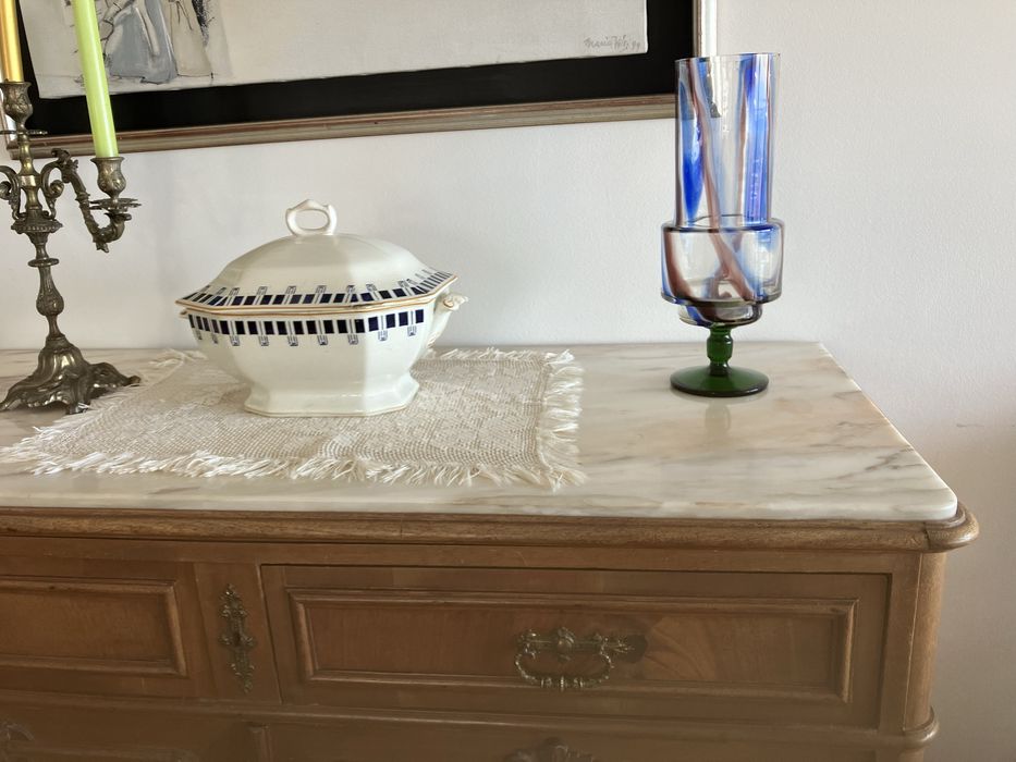 Aparador em madeira de cerejeira - peca antiga