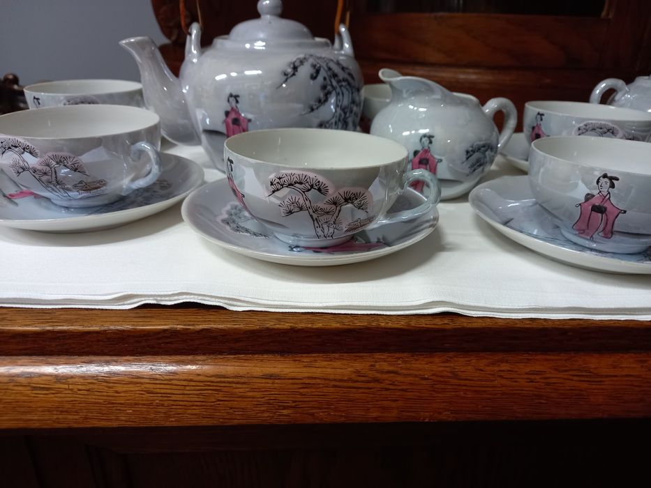 Serwis kawowy porcelana