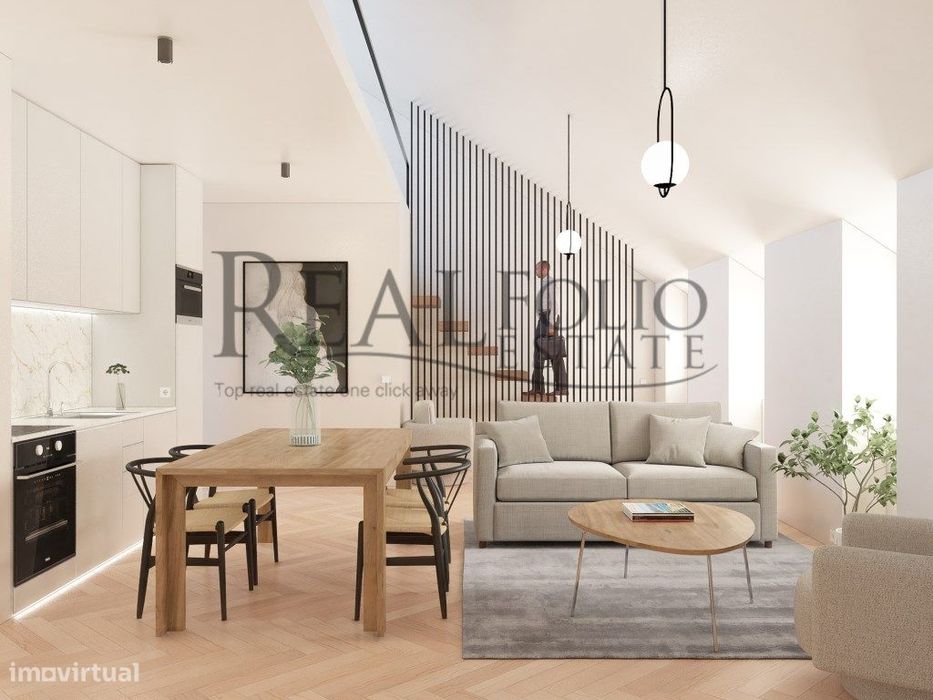Apartamento T2-1 Duplex com varanda e vista rio na Ajuda