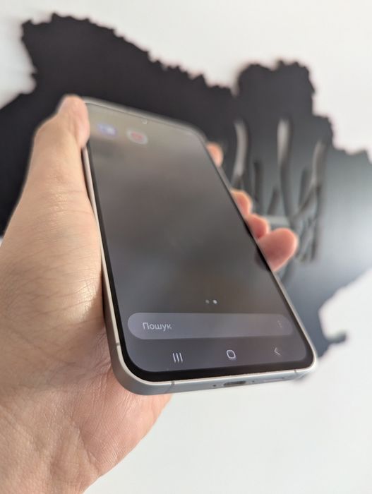 Samsung s24 Fe White 128gb. Гарний стан