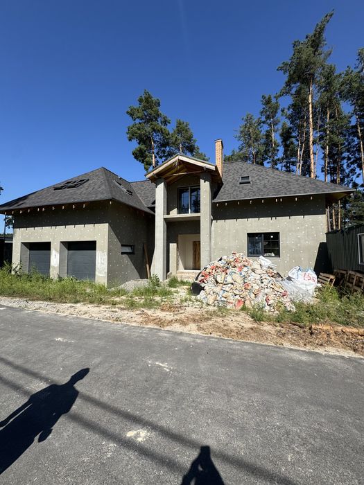 Будинок в Англійському Стилі 280 кв.м, 8 соток. З Штукатуркою