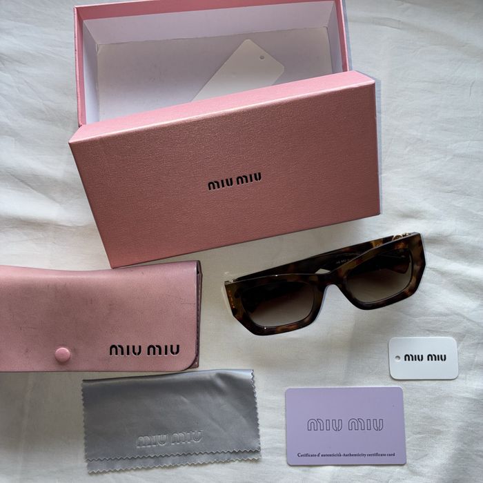 Oculos de Sol MIUMIU