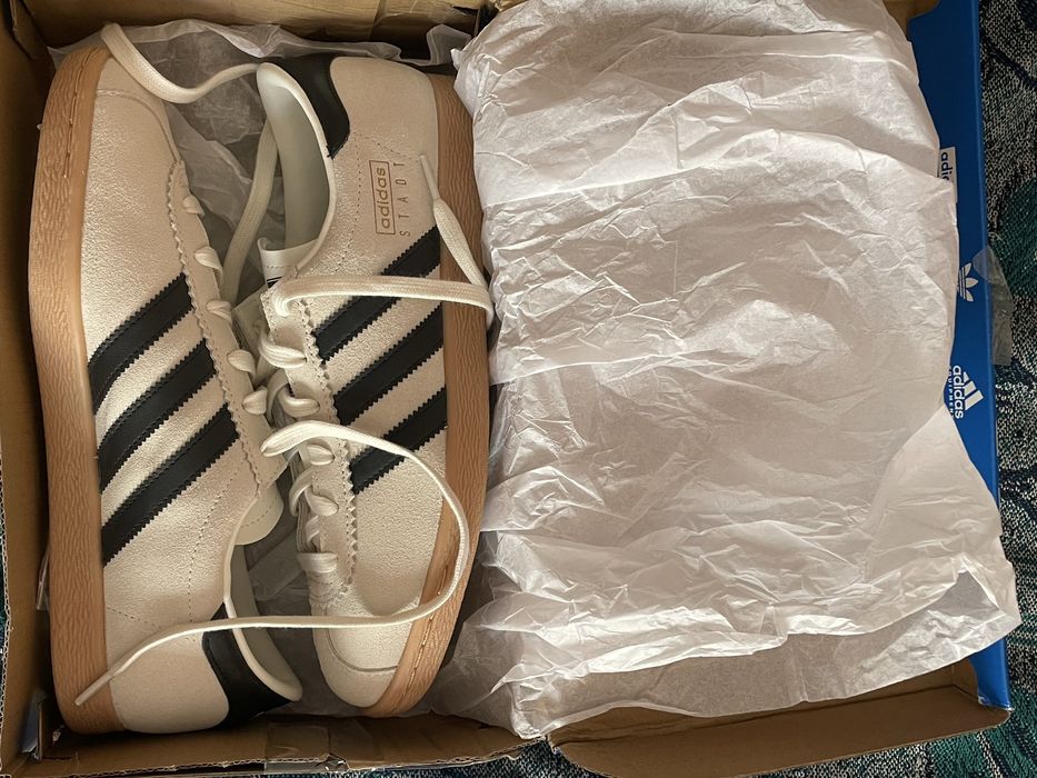 Кросівки adidas Stadt