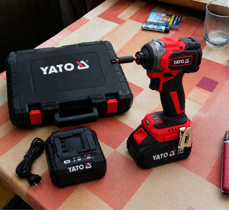 Wkretarka z walizka YATO  YT-82798