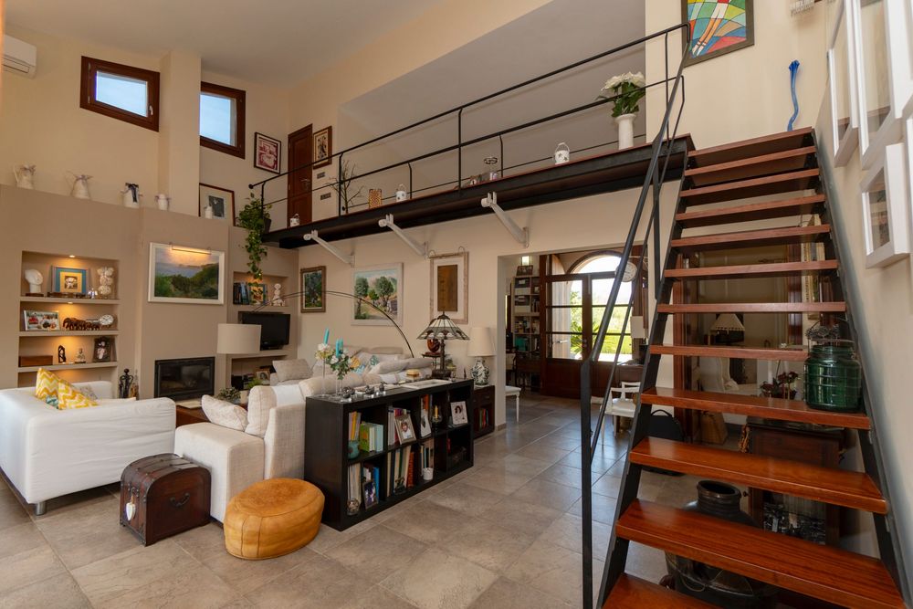 о. Майорка, Іспанія! Pозкішна вілла з великим садом і басейном!