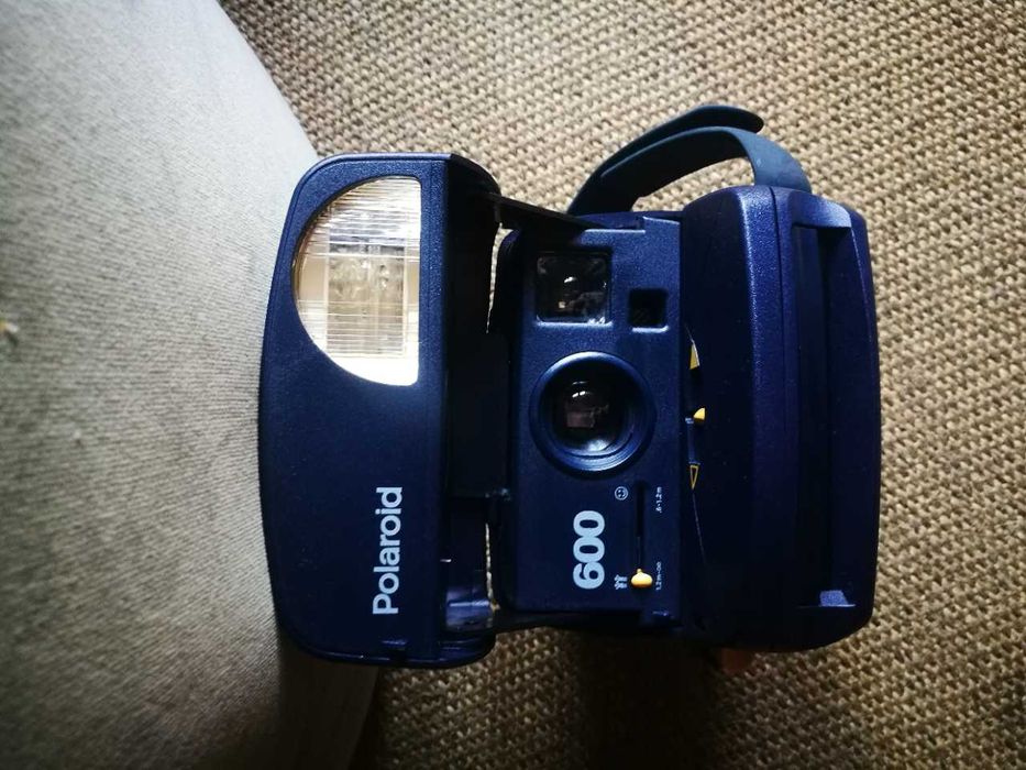 Polaroid Camera64738414380417120