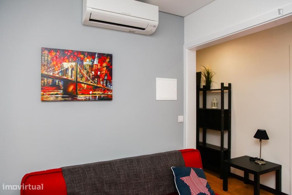 Apartamento com 1 quartos - localizado em  Coimbra