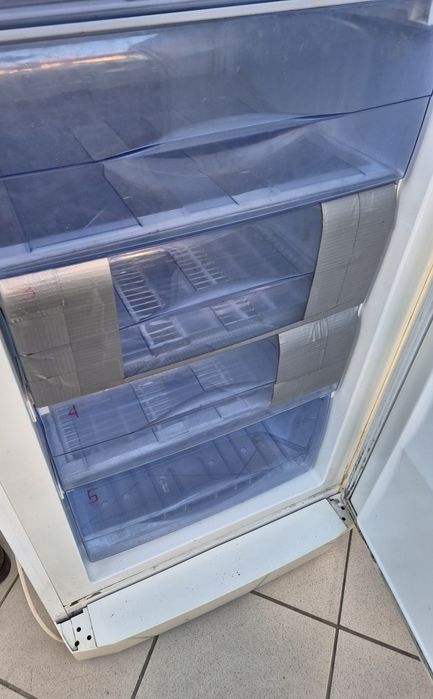 Морозильна камера ARDO висока 7 шухляд