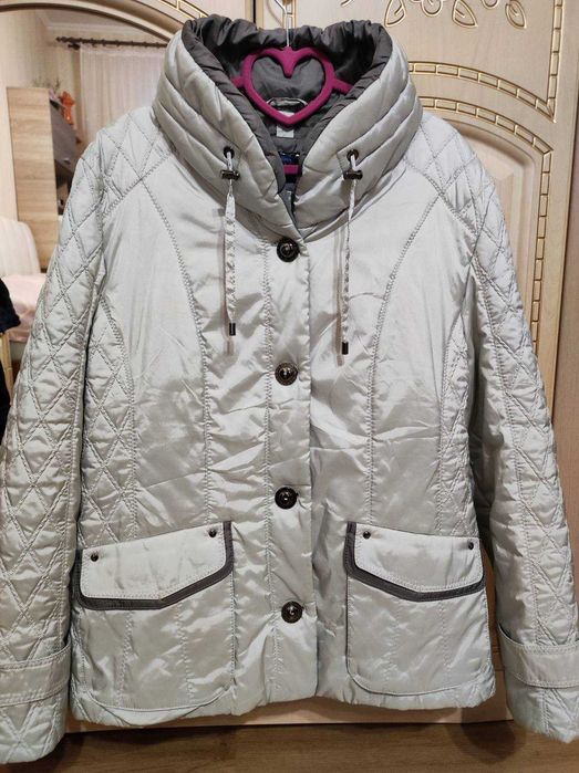 Куртка жіноча демісезонна р.48