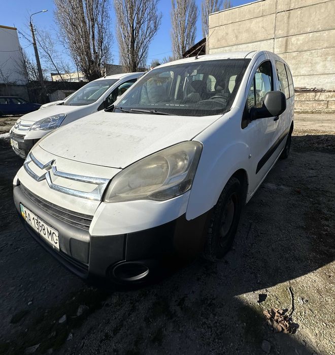 Легковий універсал Citroen Berlingo, 2012 року