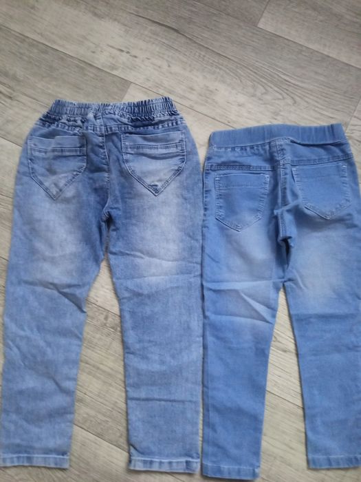 Джинси на дівчинку.