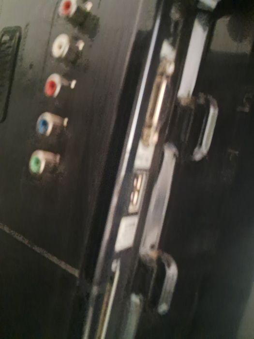 Sharp aquos lcd 32 cale