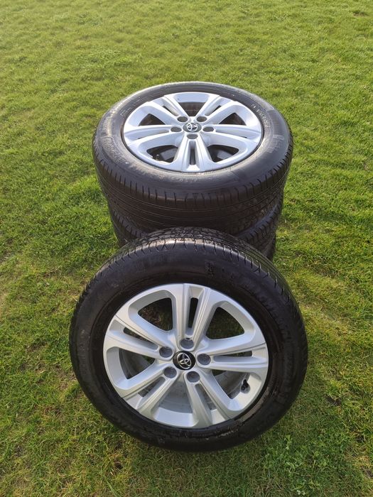 Felgi Aluminiowe z oponami 16cal Toyota