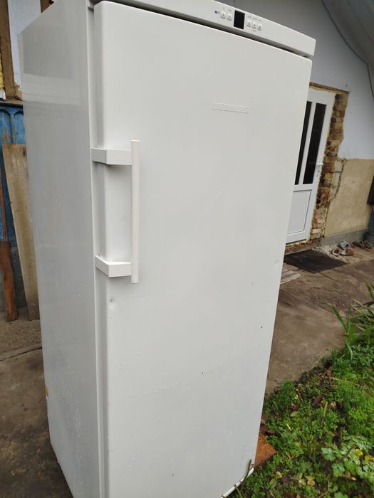 Продам морозильну камеру Liebherr