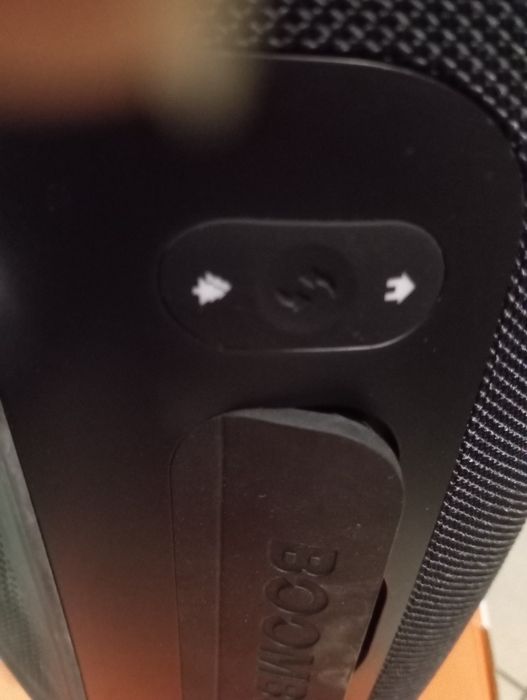 Колонка JBL Boombox