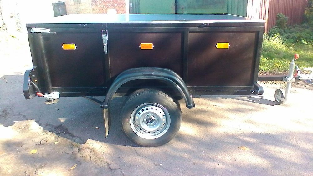 Причіп для легкового автомобіля