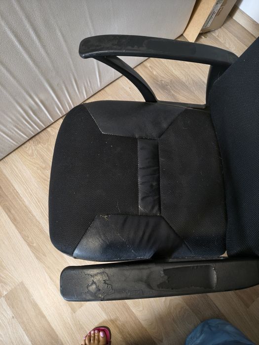 Krzesło biurowe obrotowe