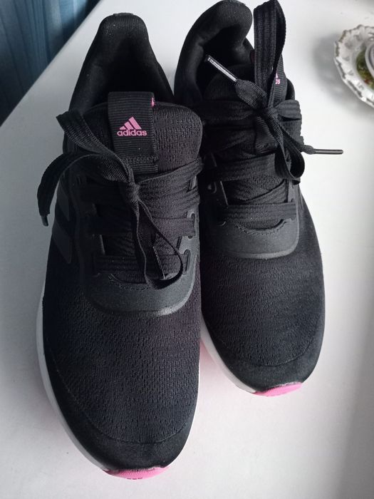 Adidas кросовки кроси  41 р.