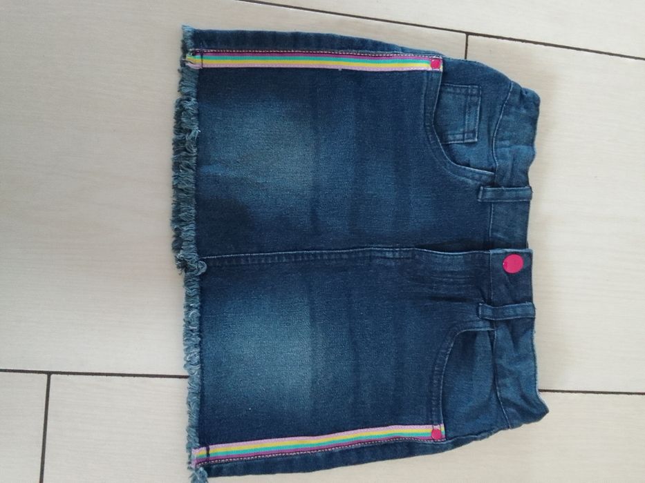 Spódniczka dziewczęca