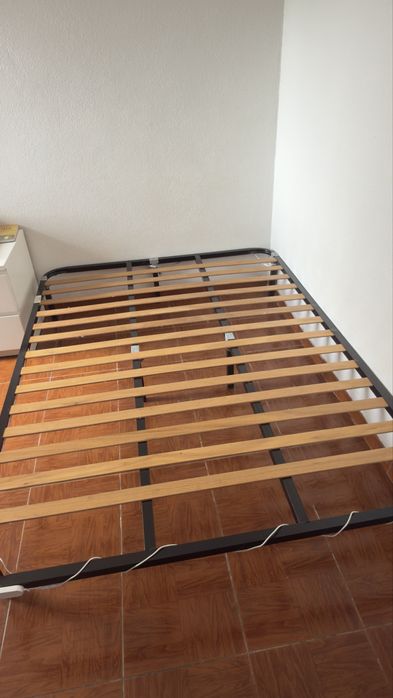 Base de cama + colchão