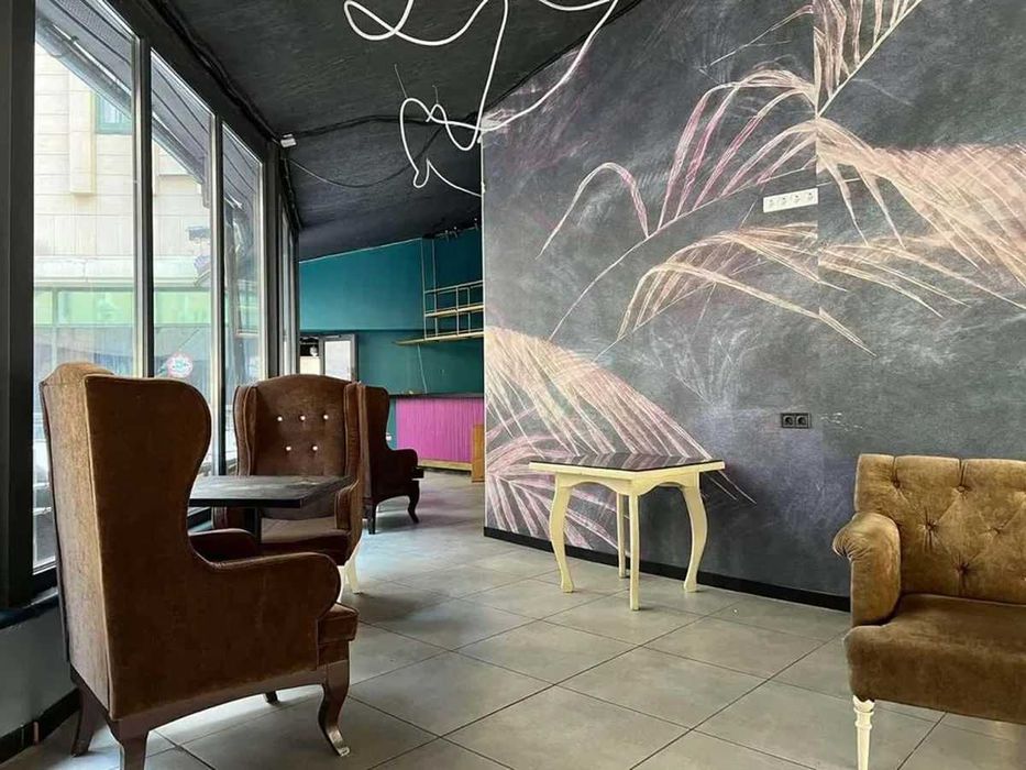 Бар Велика Васильківська 3 Арена сіті пл. українських героїв центр