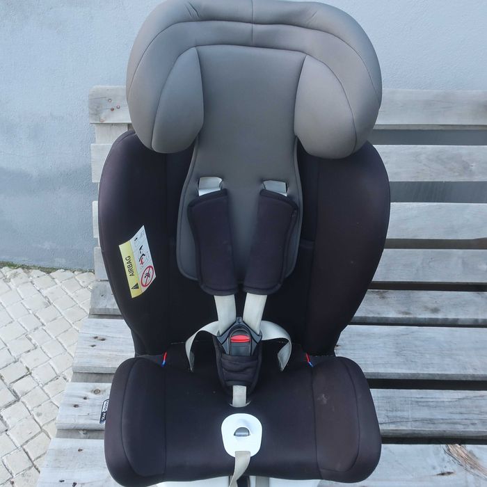 Cadeira Auto para Bebé e Criança dos 0 aos 36Kg em Bom Estado