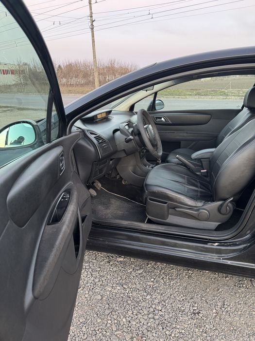 Продам Ситроен С4 2005 года