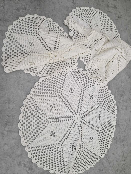Dois conjuntos de panos em croché novos