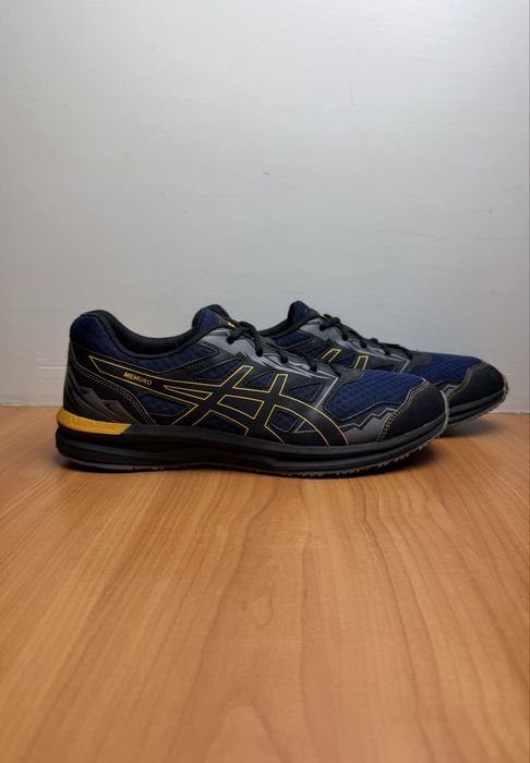 Кроссовки Asics Memuro 2 размер 44 оригинал спортивные беговые run gel