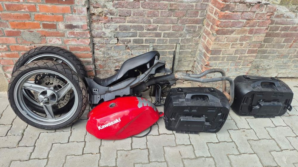 Запчастини до Kawasaki ER5 колесе бак сідло вихлопна система