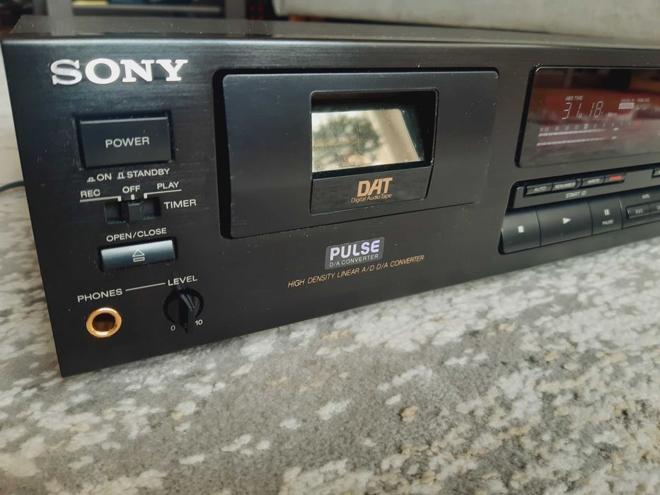 DAT дека Sony DTC-690  ДАТ