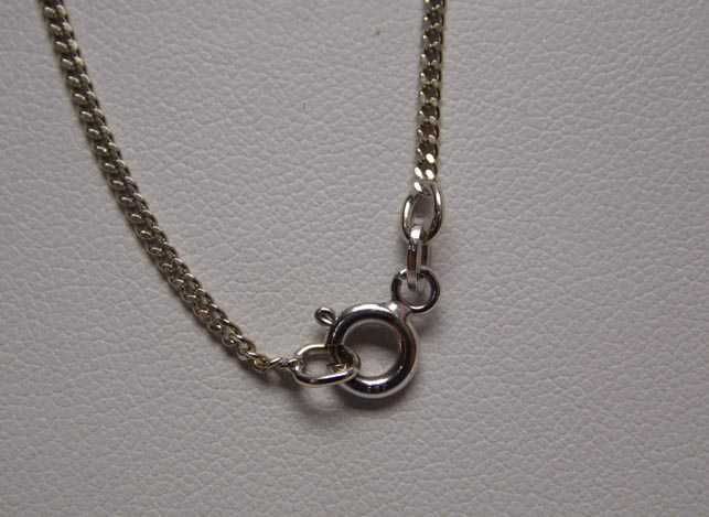 Łańcuszek pancerka białe złoto 66 cm. 1,5 mm.