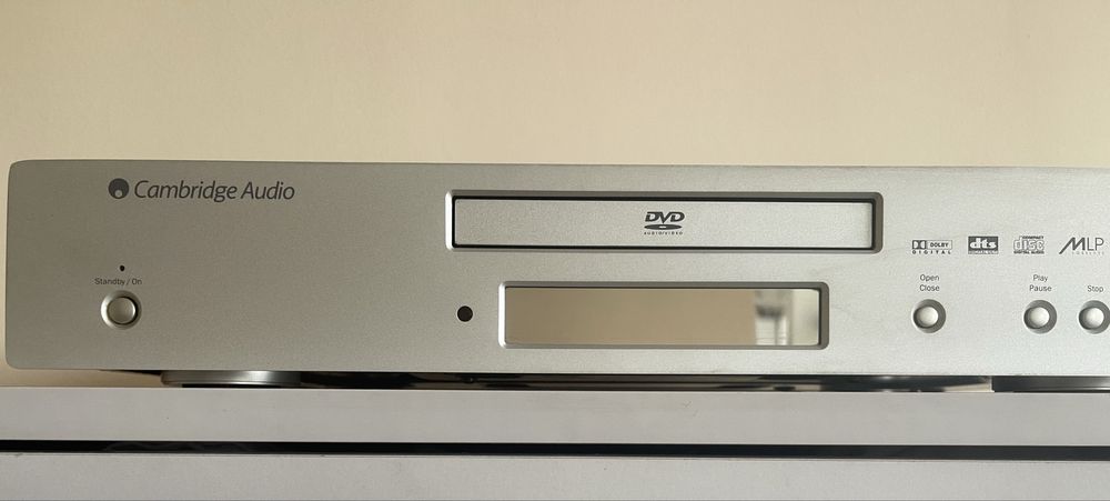 Усилитель Cambridge Azur 540A V 2.0 + DVD проигрыватель Cambridge 540D