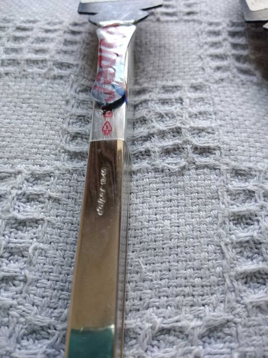 12 garfos para churrasco INOX. Novos!