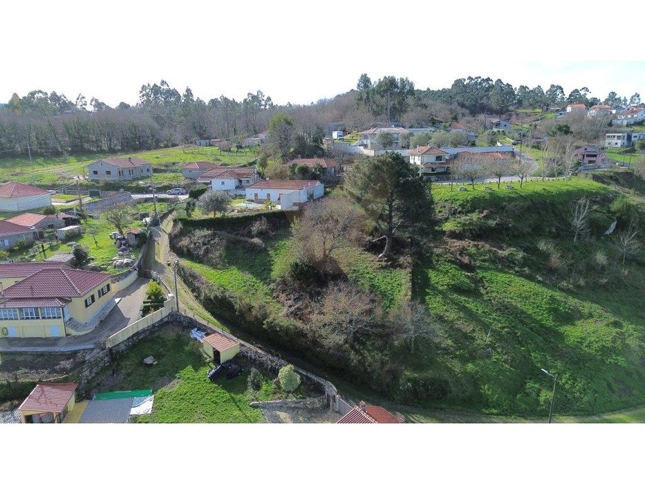 Terreno para Construção 1.100 m² com Vista Campo | Paredes de Coura