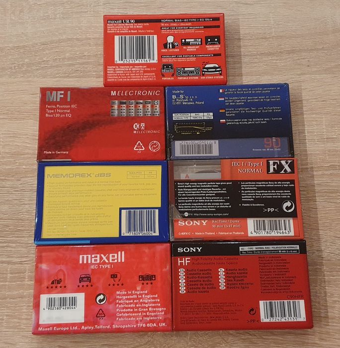 Zestaw 7 kaset magnetofonowych .