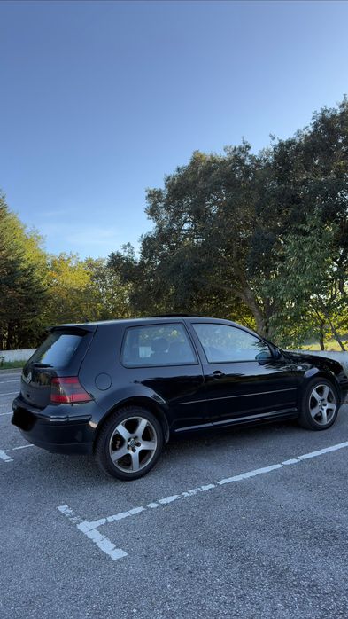VW Golf IV 1.9 TDI 115cv Highline | 3 Portas | Teto de Abrir | Jantes 17