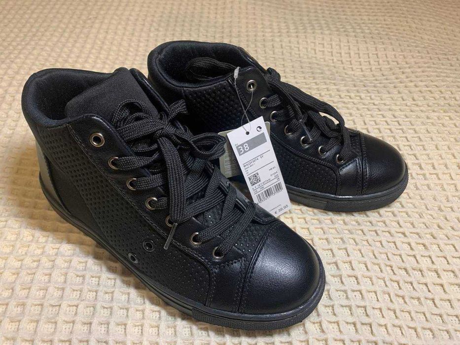 Черевики-кросівки чоловічі 38 розмір