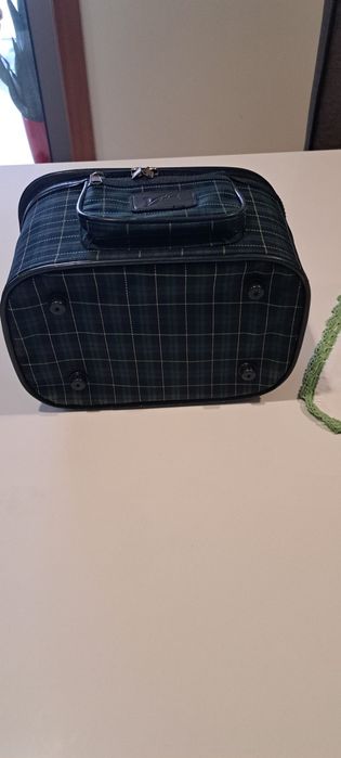 Mala de mão para levar champô desodorizante maquilhagem edc.