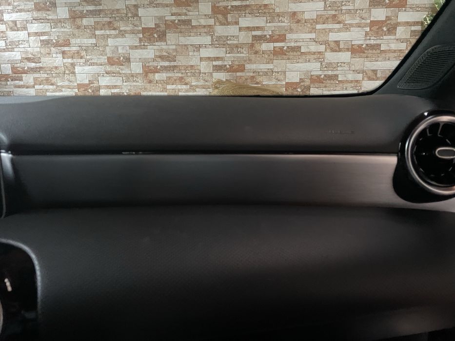Peça tabalier mercedes 180 inox lado ocupante