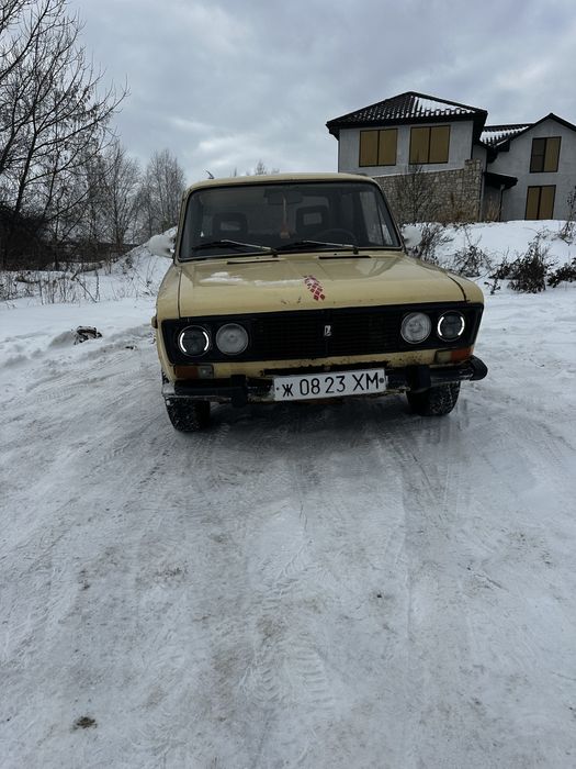 Жигулі ваз 2106.