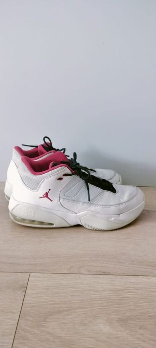 Buty Jordan Aura r.42