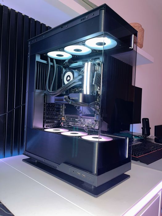 Pc gaming B&W em otimo estado | rtx 5070 FE ryzen 7 9700x 32gb ram ddr5