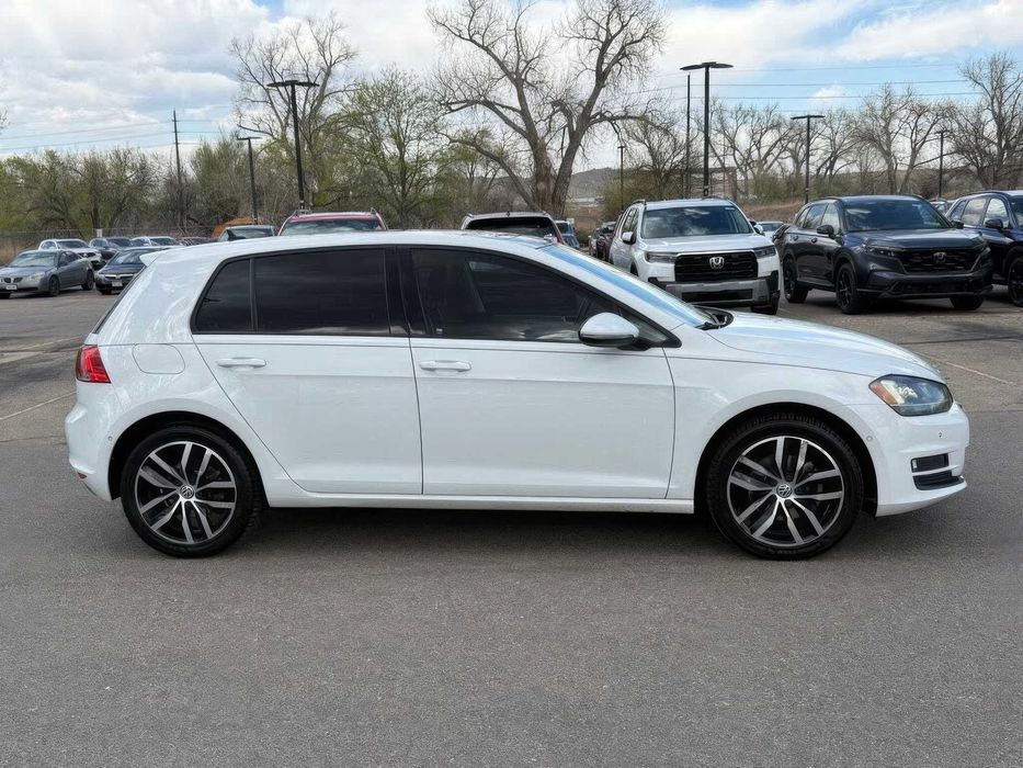 Volkswagen Golf      2015