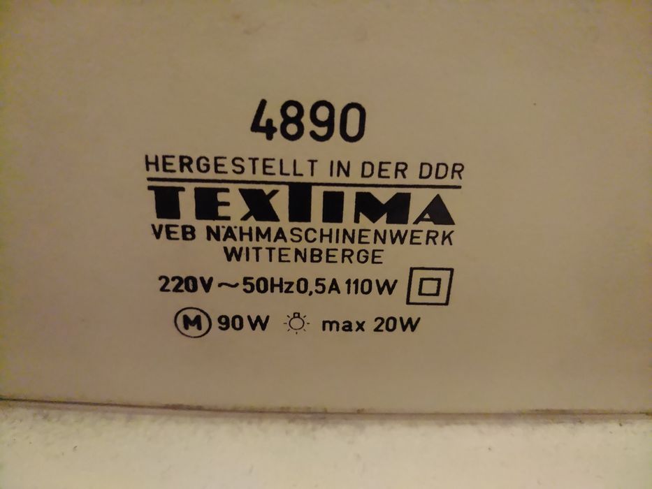 Продам швейну машину Veritas Famula